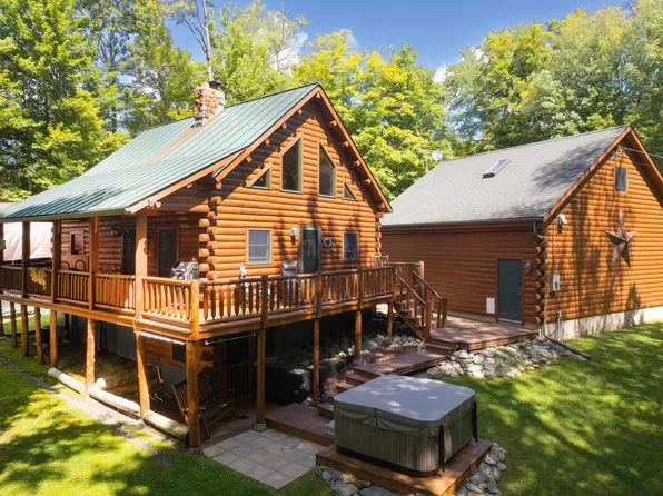275 Desna Lane, Hubbardton, VT 05732