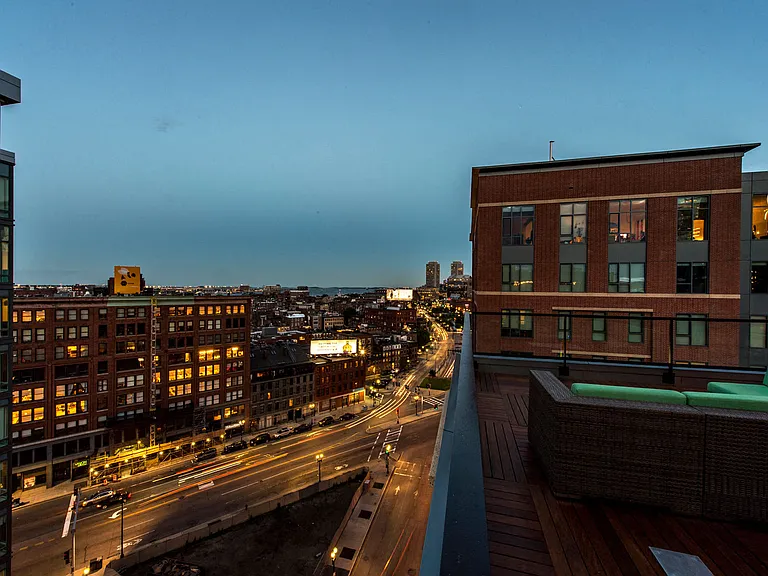 Our rooftop amenity space will quickly become your favorite space to entertain