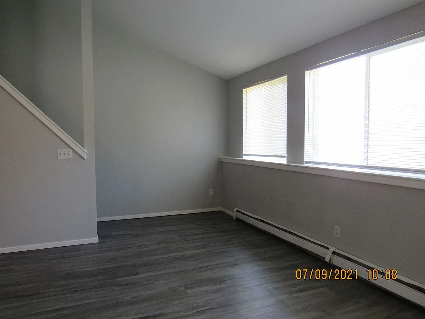 Two-Story Condo In Rifle! — Photo 3