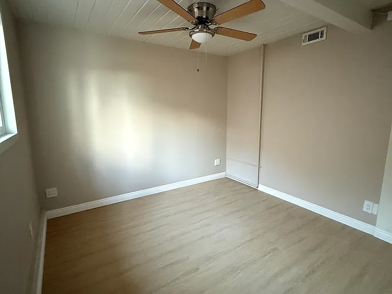 8551 Eglise Ave — Photo 9