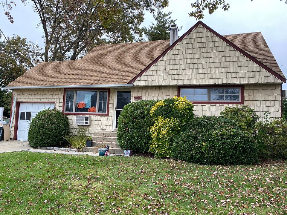 1st image of 2139 Dogwood Ln