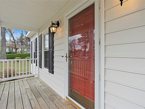 5th image of 5037 Fairlake Ln