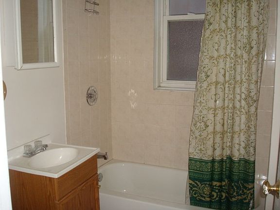 2nd image of 1113 N Central Park Ave APT 3