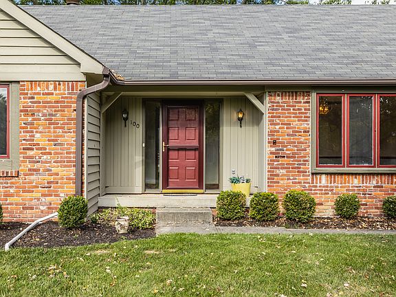 3rd image of 100 Wintergreen Dr