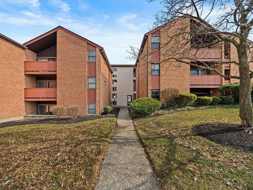 1st image of 4808 Chalet Dr #8
