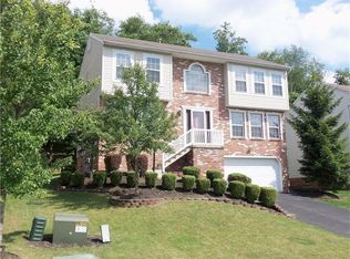 212 Hooks Ln, Canonsburg, PA