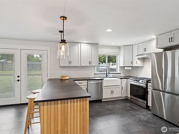 5th image of 3718 Briarwood Drive SE