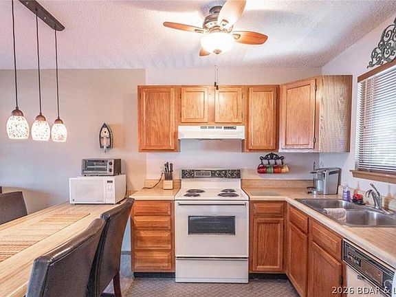 5th image of 5499 Three Seasons Rd #E-5