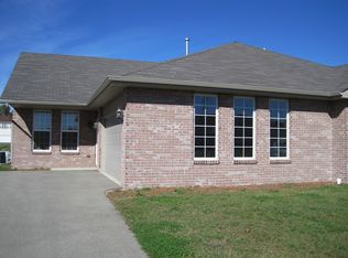 6402 Harvest Ln, Machesney Park, IL 61115