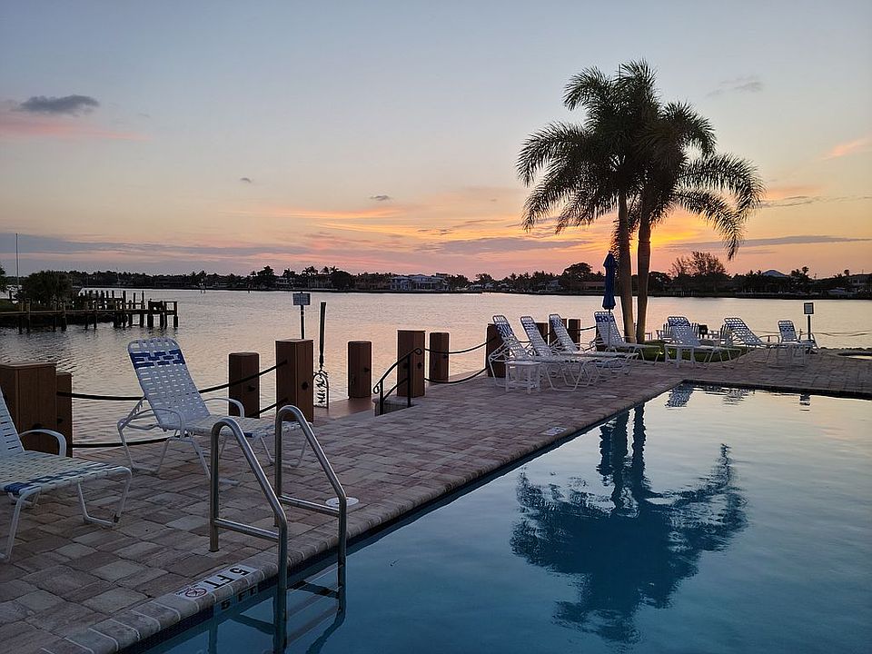 Pool Overlooks Intercostal