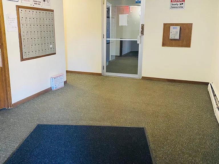 Amberwood Apartments — Photo 20