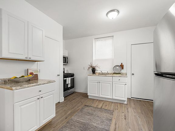 5th image of 2957 N 8th St Floor 1