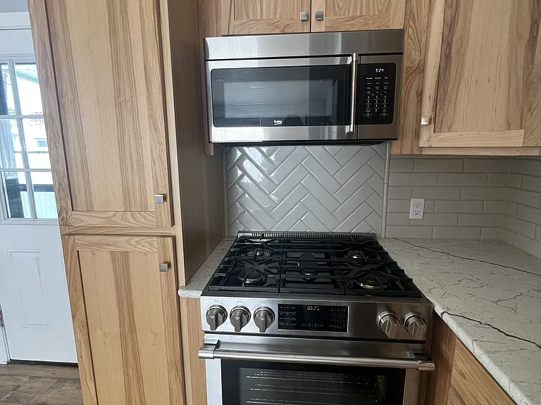 6103 N Stevens St — Photo 13