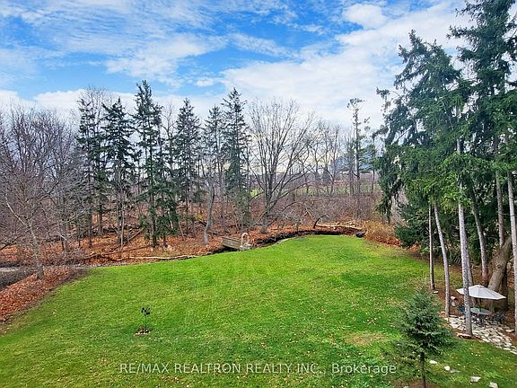 2nd image of 7 Albion Close