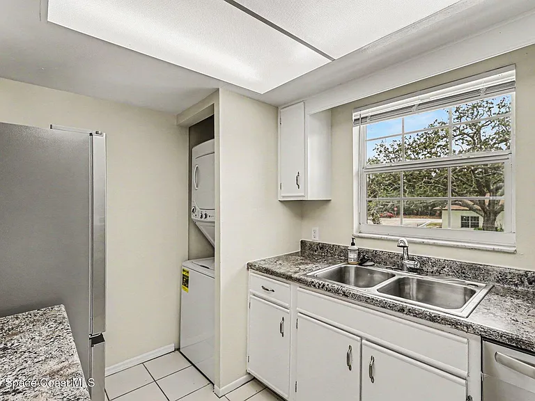 3135 Shady Dell Ln #239 — Photo 9