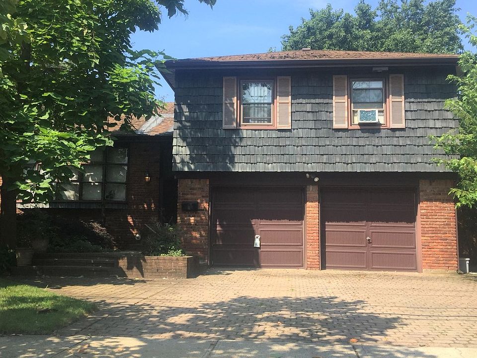 1st image of 923 Hewlett Dr