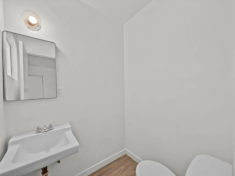 231 Justin Ave #7 — Photo 13