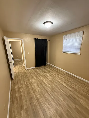 1115 York Ave #1 Photo 1