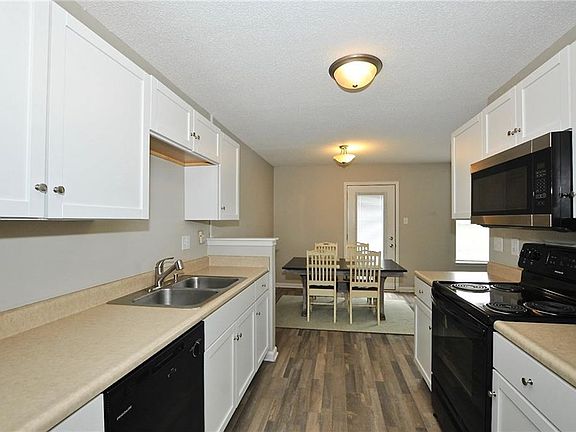 5th image of 2619 Redland Ln
