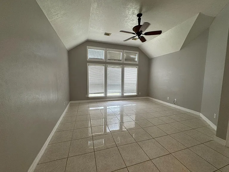 15314 Carsen Bend Dr — Photo 12