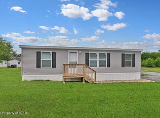223 Tracy Ln, Drums, PA 18222