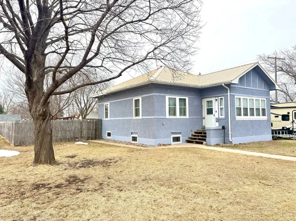 806 Ring Ave N, Canby, MN 56220