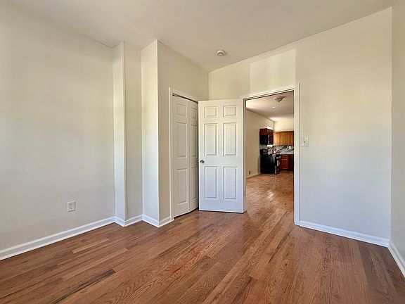 5th image of 435 S 17th St #2