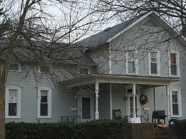 219 N Franklin St, Momence, IL 60954