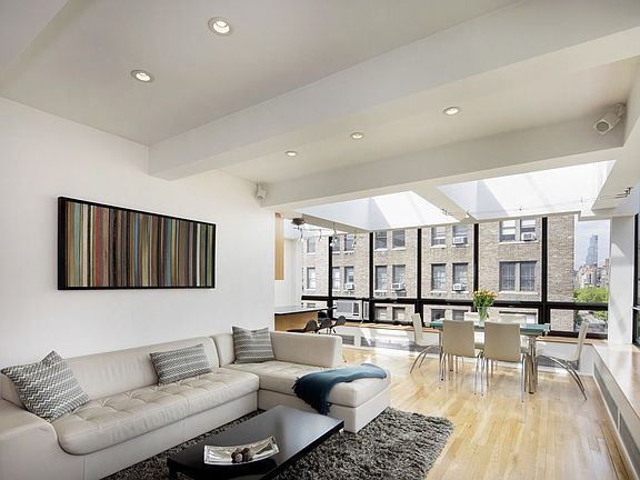 2nd image of 250 W 88th St APT 803