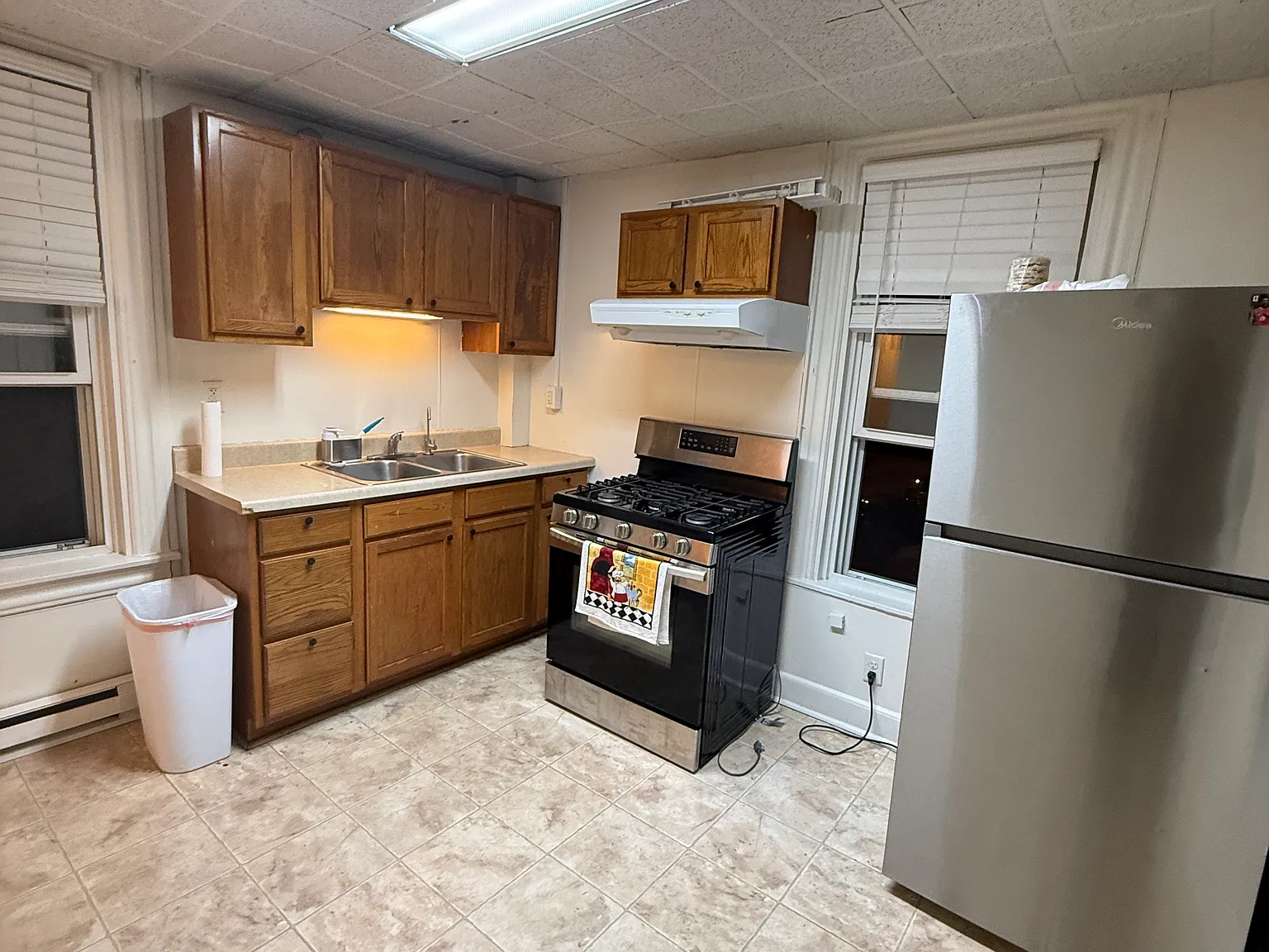1 bed, $1,200 — Photo 2