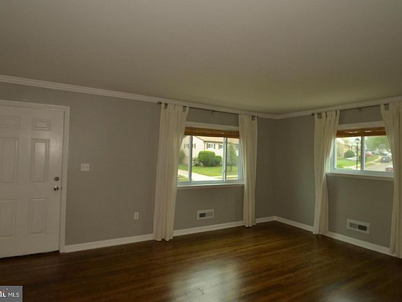 3rd image of 6104 Chanceford Rd