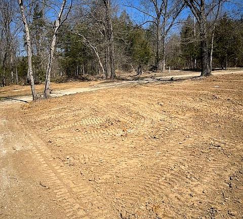 5th image of 400 Hill Side Rd