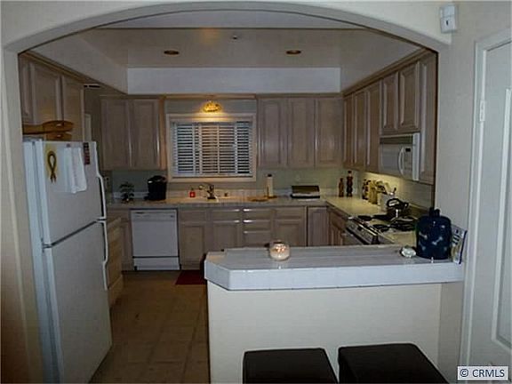 5th image of 1901 E Ocean Blvd Unit 107