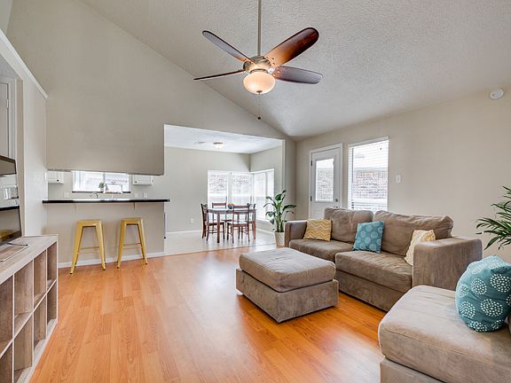 5th image of 3702 Verlaine Dr