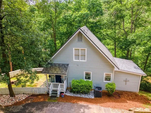 190 Raintree Ct, Demorest, GA 30535
