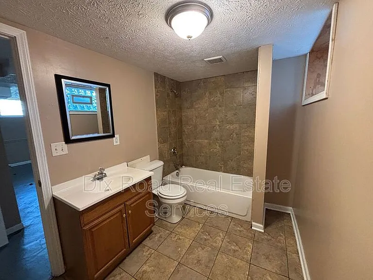 208 Garfield St — Photo 25