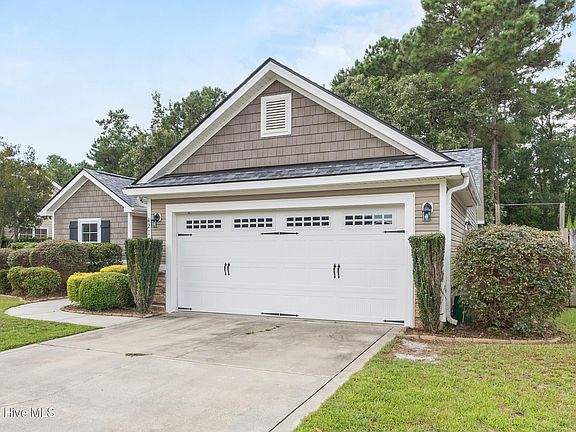 2nd image of 421 Ridgeway Dr