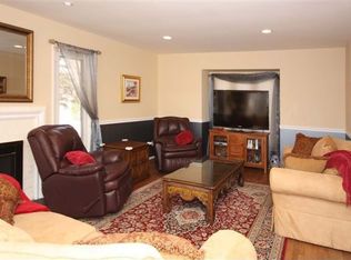 12391 Copenhagen Ct, Reston, VA 20191