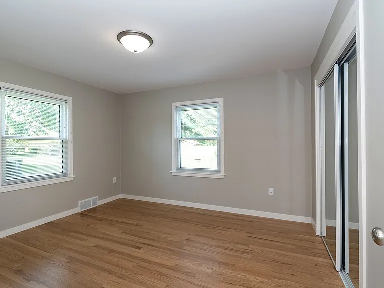 1210 S Midvale Blvd — Photo 31