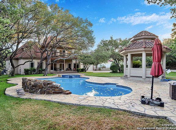 4th image of 615 Sonterra Blvd
