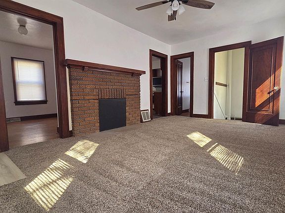 4th image of 2360 S 9th St