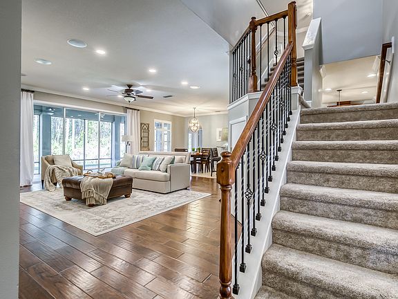 5th image of 536 Saddlestone Dr