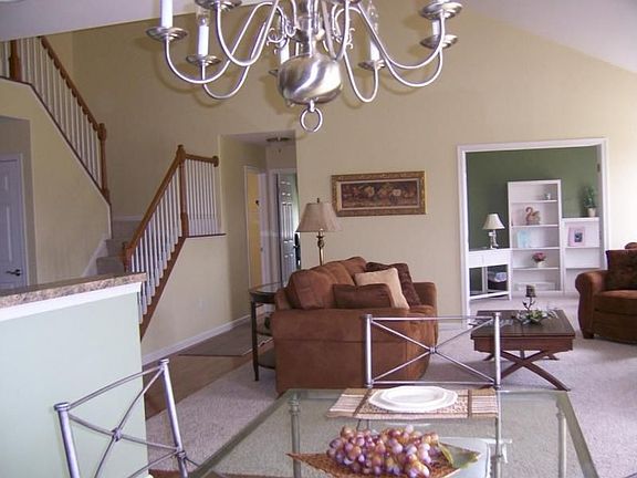 2nd image of 304 Houffman Pl