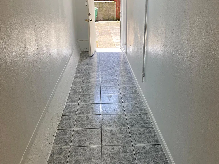 219 Sagamore St — Photo 12