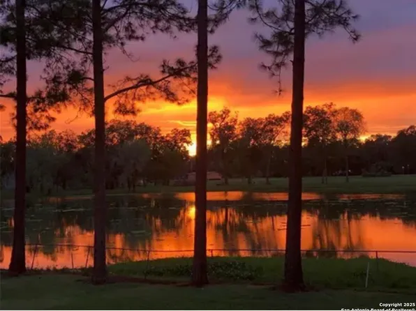 100 Aniak, Holiday Lakes, TX 77515