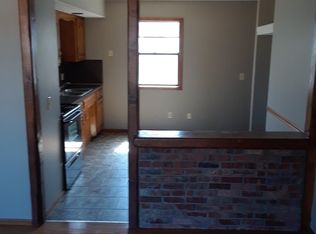 2758 E Cherry St, Springfield, MO 65802