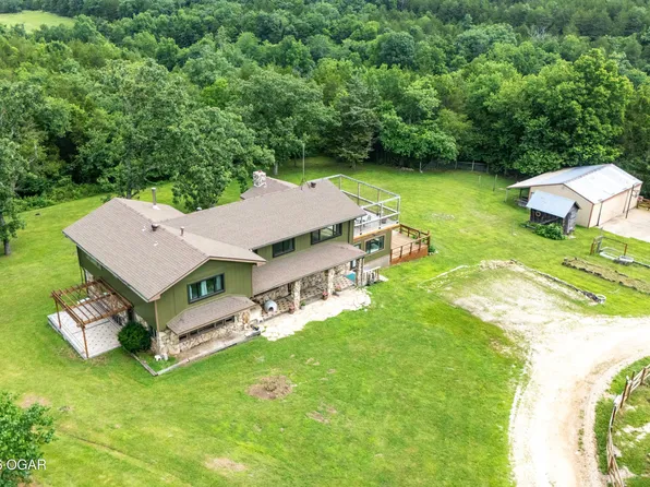 10463 Farm Road 1182, Aurora, MO 65605