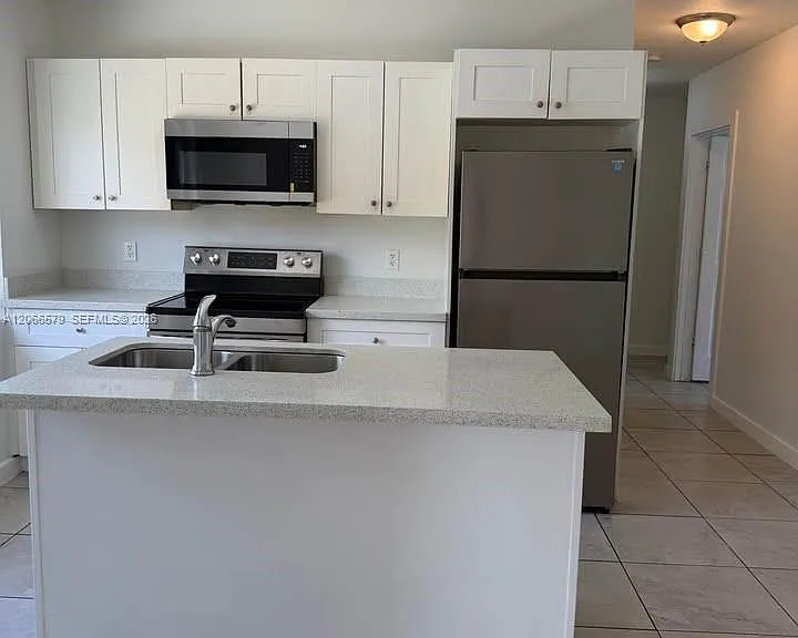 2635 NW 24th Ave — Photo 4