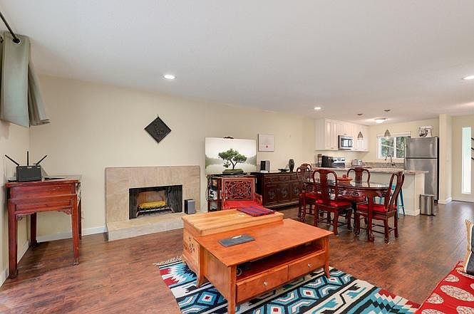 1st image of 14537 NE 40th St