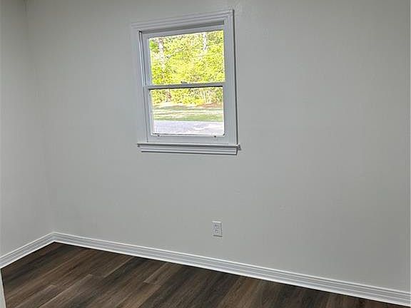 5th image of 1305 Middle Ring Rd